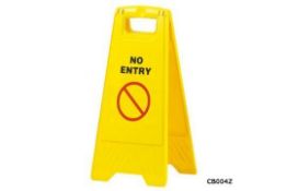 10 X BRAND NEW NO ENTRY STANDING SIGNS RRP £20 EACH CB004Z