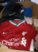 30 X PIECE MIXED CLOTHING INCLUDES LIVERPOOL FC, NIKE, JAMES LAKELAND RRP £700 - U2