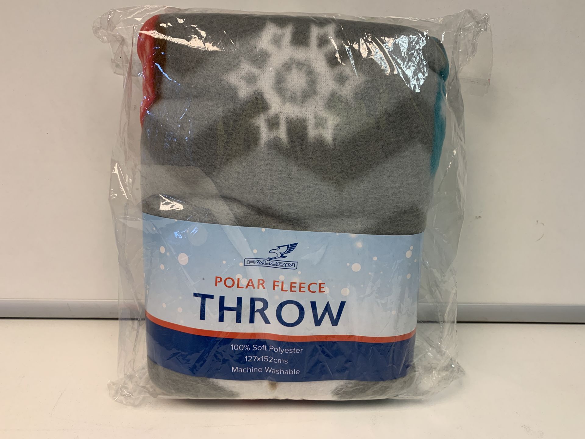 12 x NEW PACKAGED FALCON POLAR FLEECE THROWS. 100% SOFT POLYESTER. 127x152cm. MACHINE WASHABLE