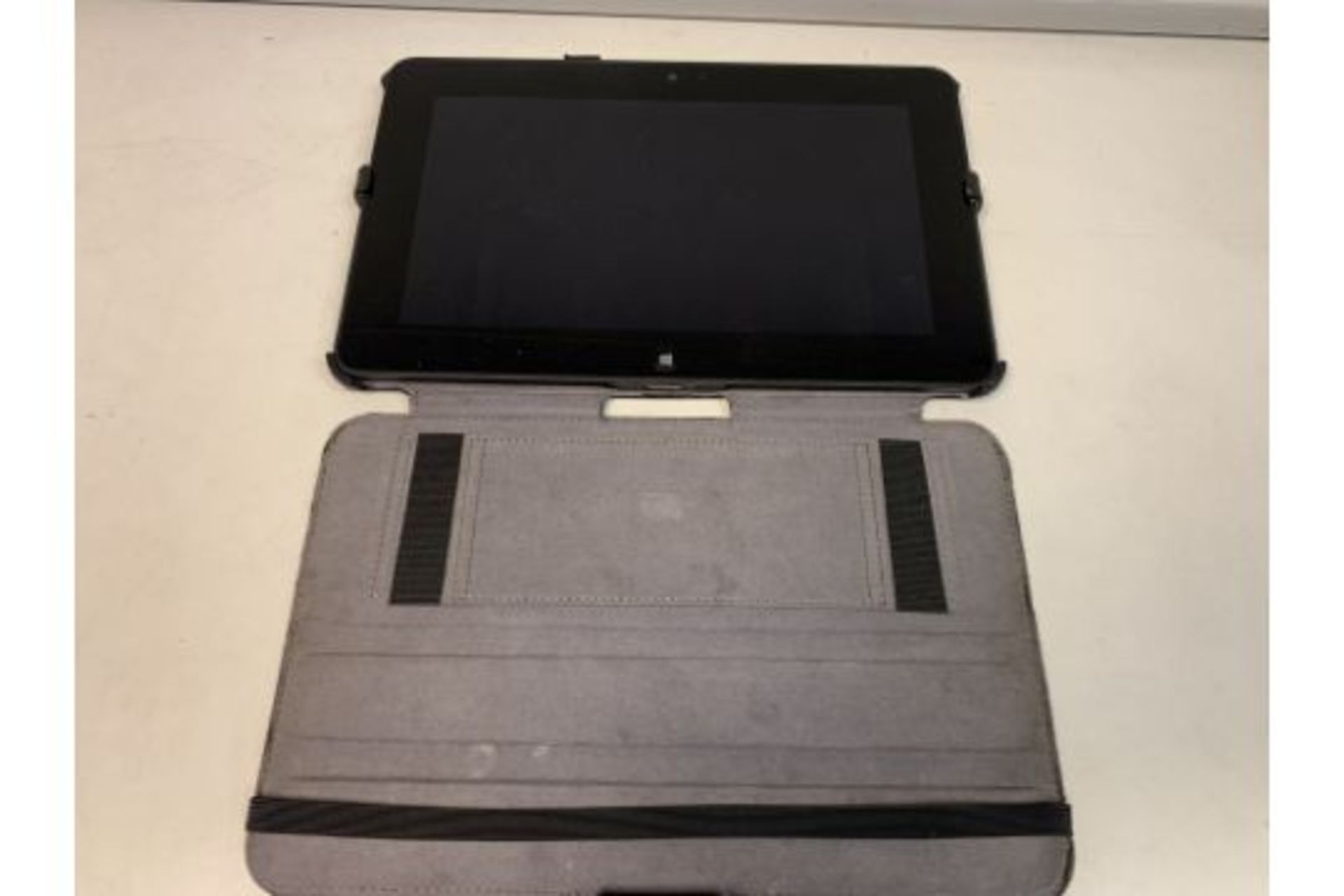 DELL LATITUDE ST2 TABLET, WINDOWS 8 PRO, 64GB STORAGE WITH CHARGER AND CASE O