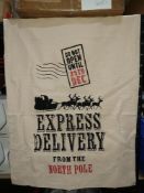 NEW BOXED 15 X CHRISTMAS PRESENT SACKS 67x50CM APPROX PERFECT SIZE FOR YOUR XMAS PRESENTS - PCK