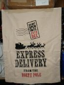 NEW BOXED 15 X CHRISTMAS PRESENT SACKS 67x50CM APPROX PERFECT SIZE FOR YOUR XMAS PRESENTS - PCK