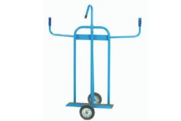 BRAND NEW BOARD TROLLEY RRP £260 GIC96Y