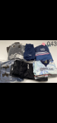 (NO VAT) KIDS SPORTS CLOTHING LOT IN VARIOUS SIZES INCLUDING NIKE, UNDER ARMOUR AND TIMBERLAND