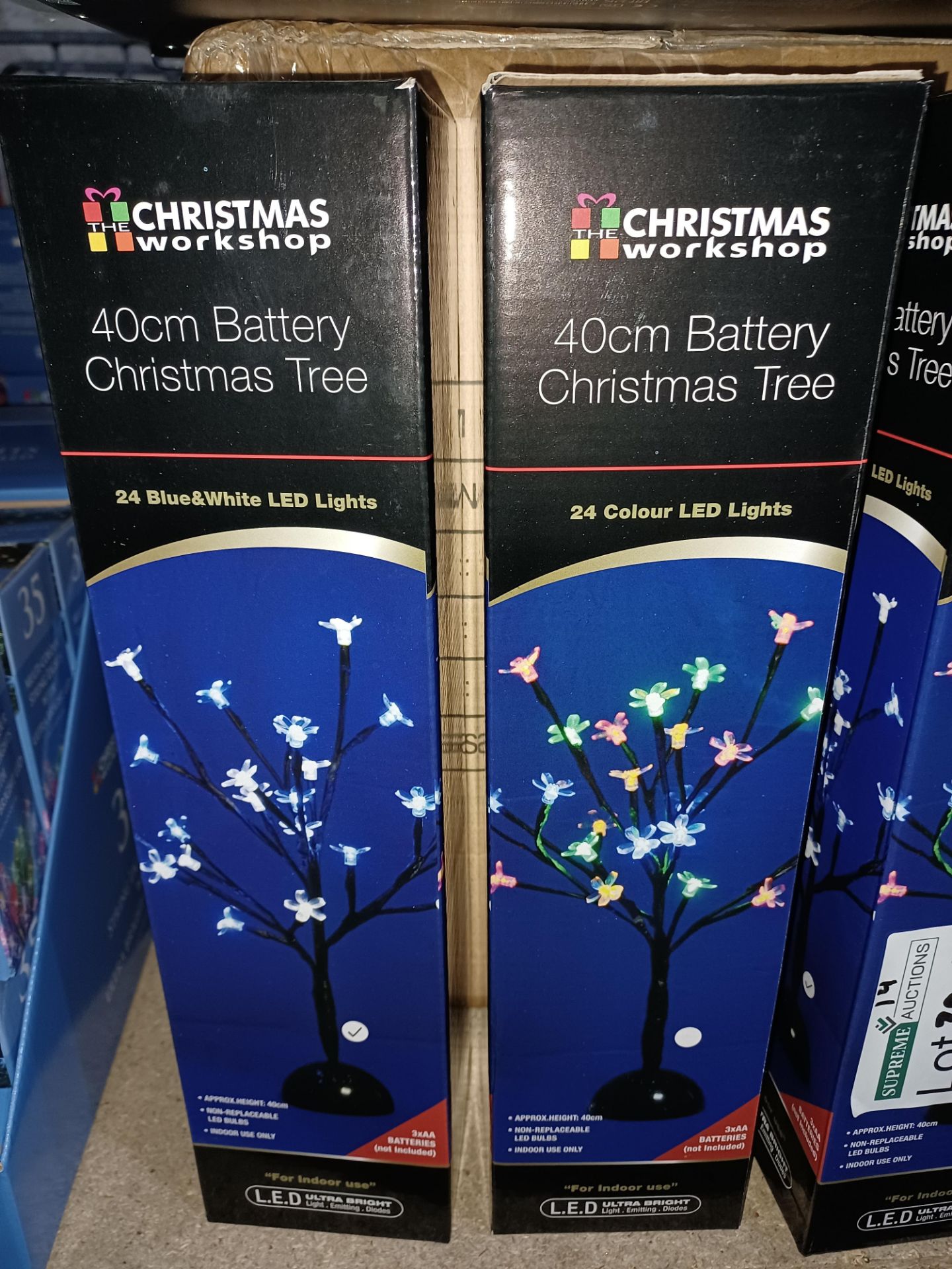 NEW BOXED 4 X BATTERY CHRISTMAS TREE 40CM TALL WITH 24 COLOUR LED LIGHTS (REQUIRES 3xAA BATTERIES