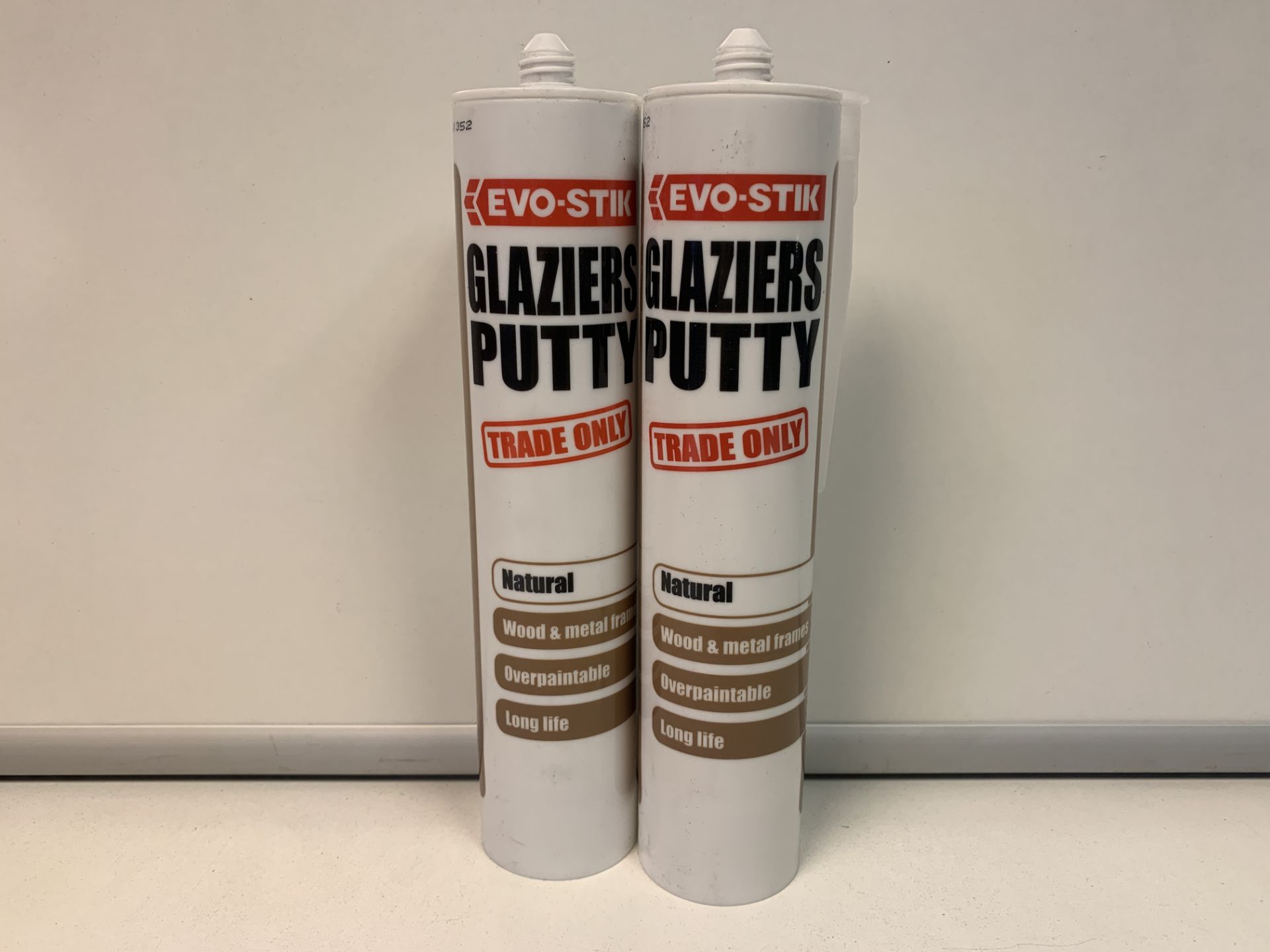 72 x NEW EVO-STIK GLAZIERS PUTTY - NATURAL. FOR WOOD & METAL FRAMES, OVER PAINTABLE, LONG LIFE. (