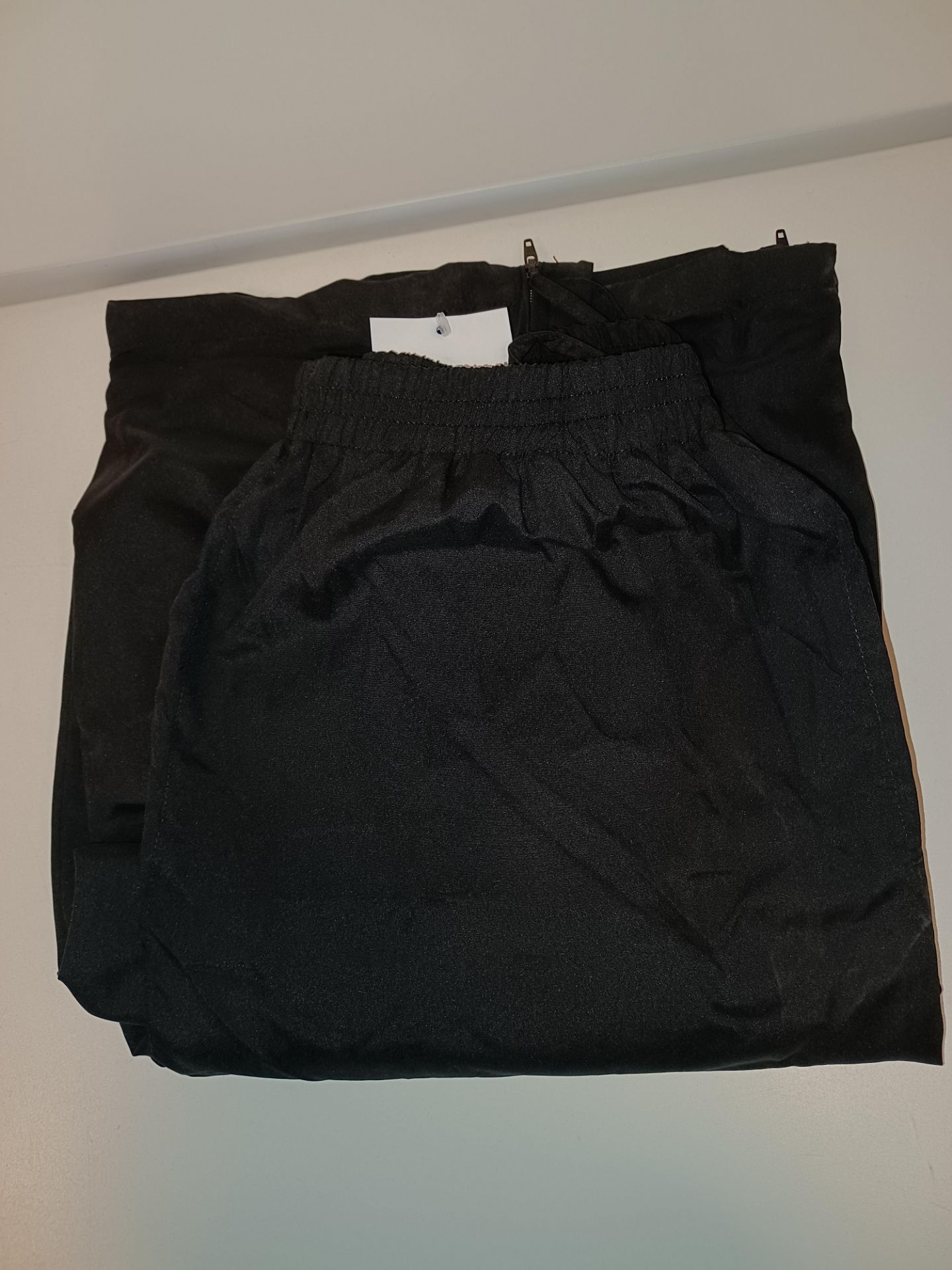 31 X NEW NATIONAL SCHOOL WEAR BLACK TROUSERS R18