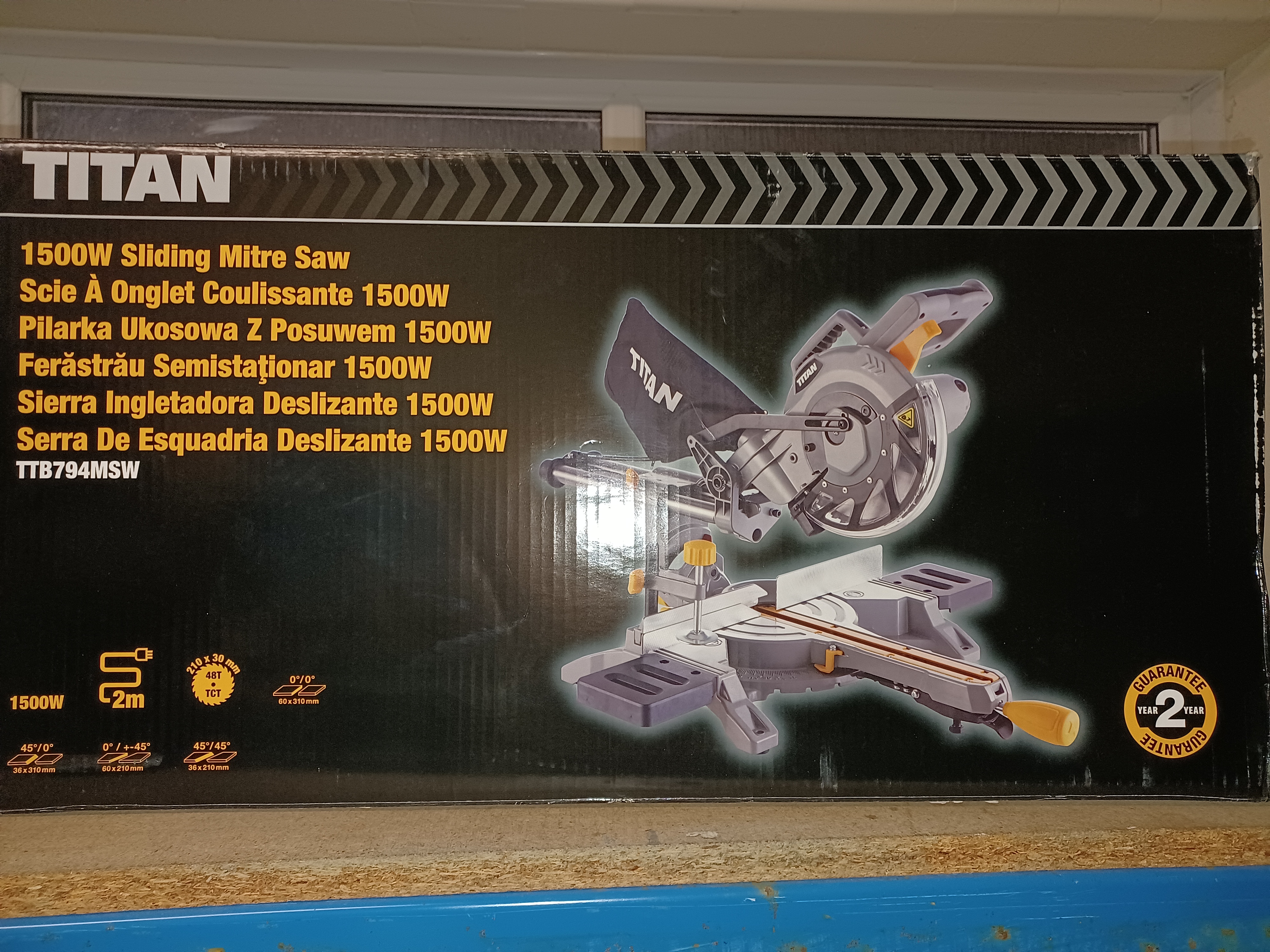 ELECTRIC SINGLE-BEVEL SLIDING MITRE SAW 