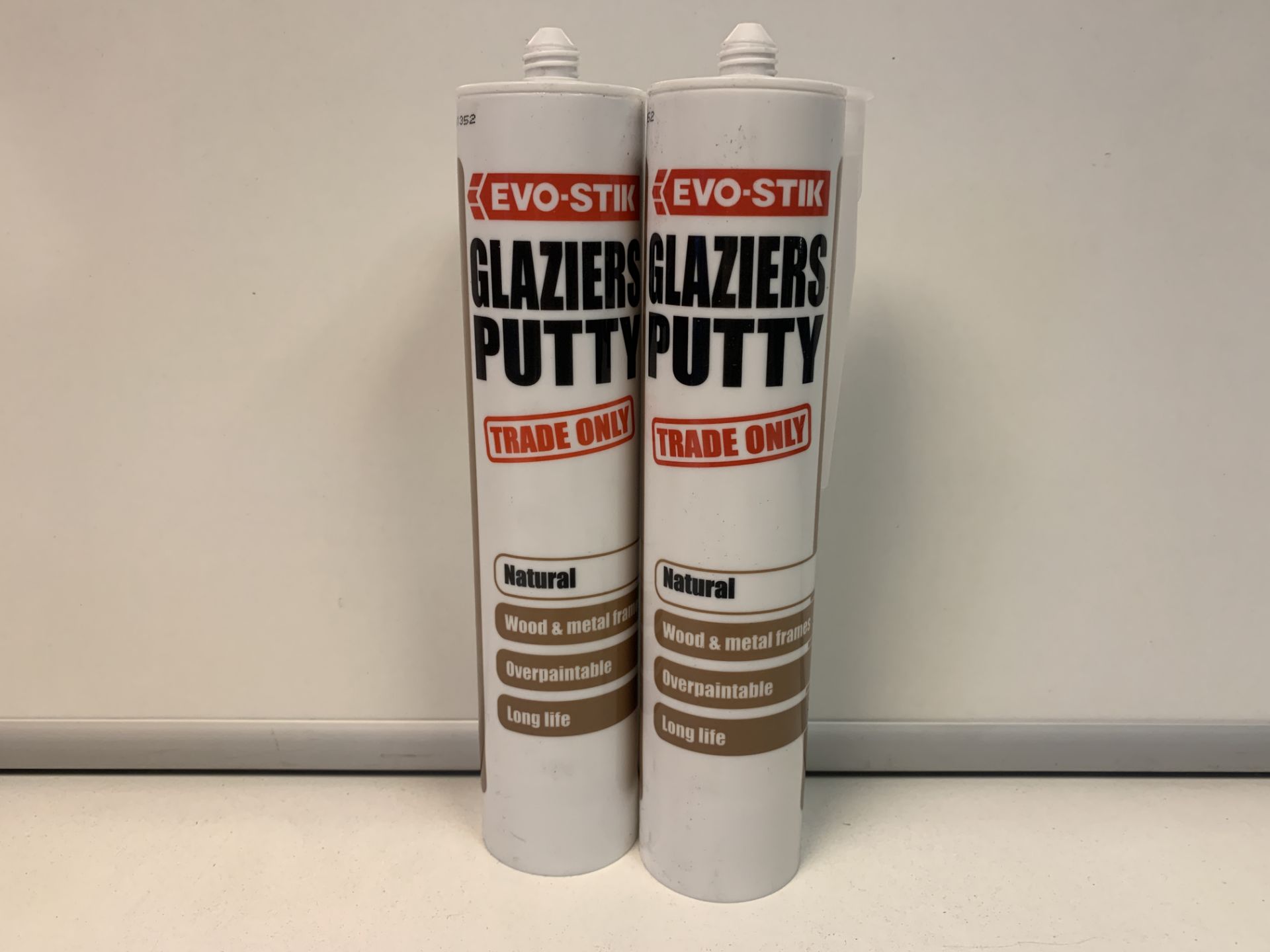 72 x NEW EVO-STIK GLAZIERS PUTTY - NATURAL. FOR WOOD & METAL FRAMES, OVER PAINTABLE, LONG LIFE. (