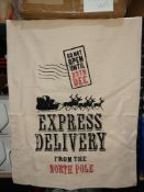 NEW BOXED 11 X CHRISTMAS PRESENT SACKS 67x50CM APPROX PERFECT SIZE FOR YOUR XMAS PRESENTS - PCK