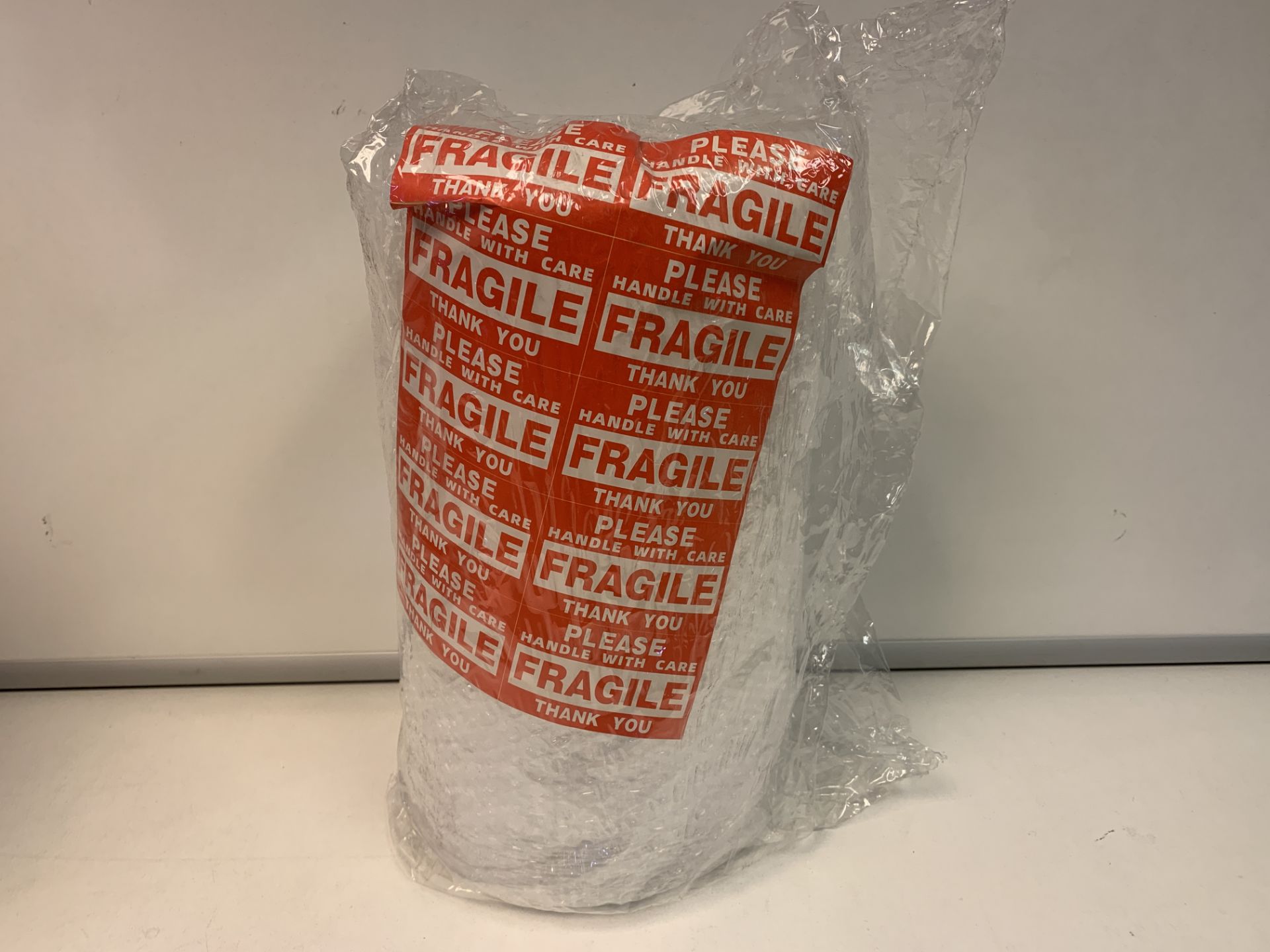 30 ROLLS OF OFFICETECTURE 300MMx11M BUBBLE WRAP EACH INCLUDES 10 X FRAGILE STICKERS (ROW3)