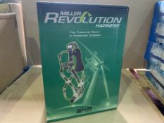 BRAND NEW MILLER BY SPERIAN R1 REVOLUTION CONSTRUCTION 2 POINTS BASIC DELUXE HARNESS S/M RRP £200