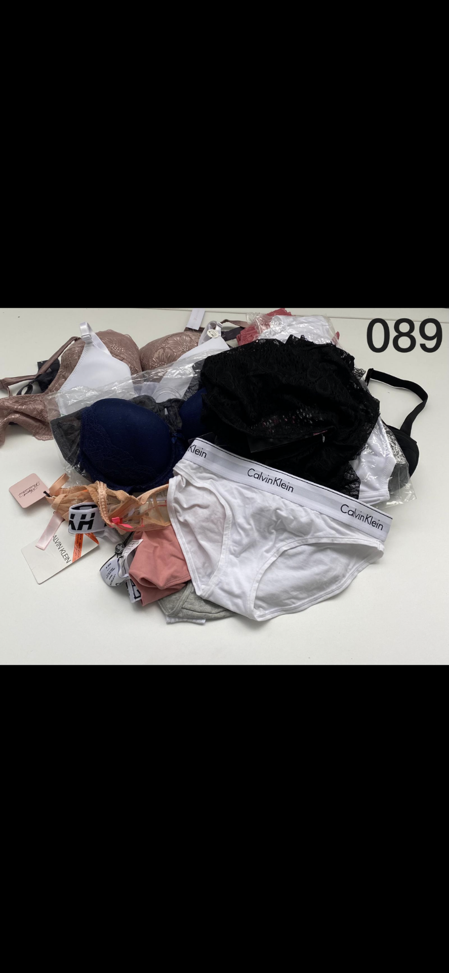 15 PIECE MIXED UNDERWEAR LOT IN VARIOUS SIZES INCLUDING SLOGGI, AGENT PROVOCATEUR AND CALVIN KLEIN