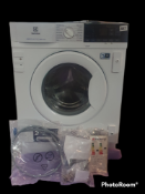 Electrolux E776W402BI, Built In Washer/Dryer 7kg wash and 4kg dry capacity RRP £840