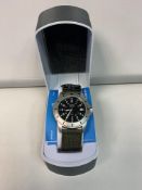 BOXED BRAND NEW Lorus Military Black Dial Green Fabric Strap Gents Watch RRP £65