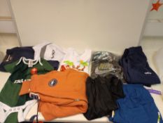 10 X ITEMS OF NEW MIXED CLOTHING FROM BRANDS SUCH AS NIKE, ADIDAS, VX3 ETC RRP £240