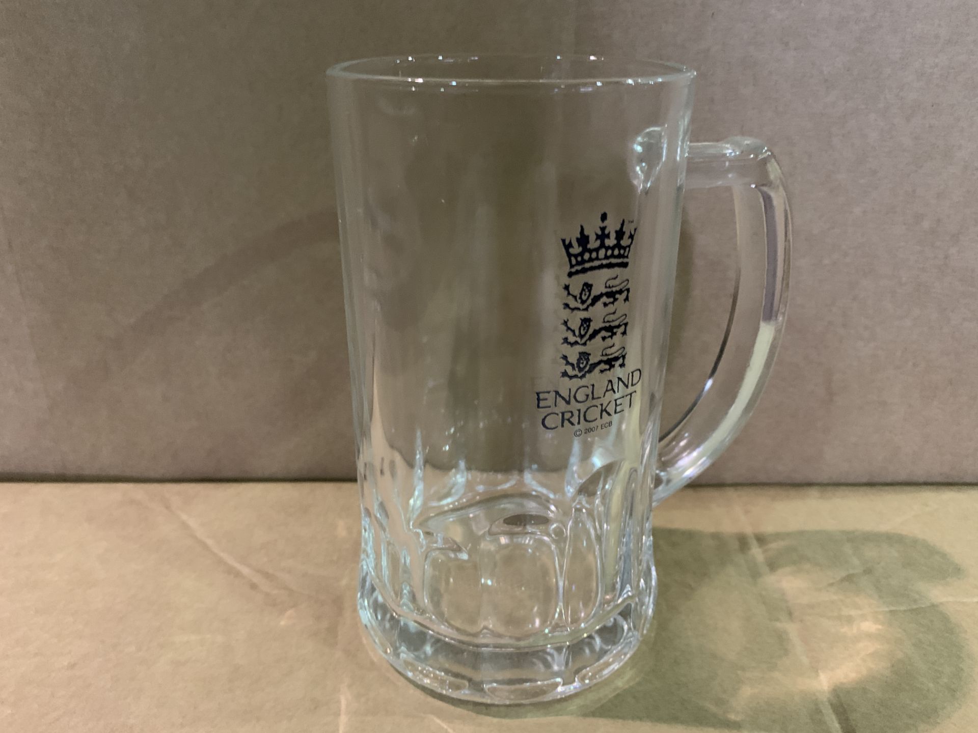 17 X BRAND NEW OFFICIAL ENGLAND CRICKET TANKARDS R15