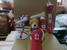 112 PIECE MIXED ENGLAND LOT INCLUDING 44 LION TEDDIES, 36 FACEPAINT SETS AND 32 DRINKS BOTTLES R18