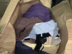 50 PIECE KNITWEAR LOT IN VARIOUS STYLES AND SIZES R15