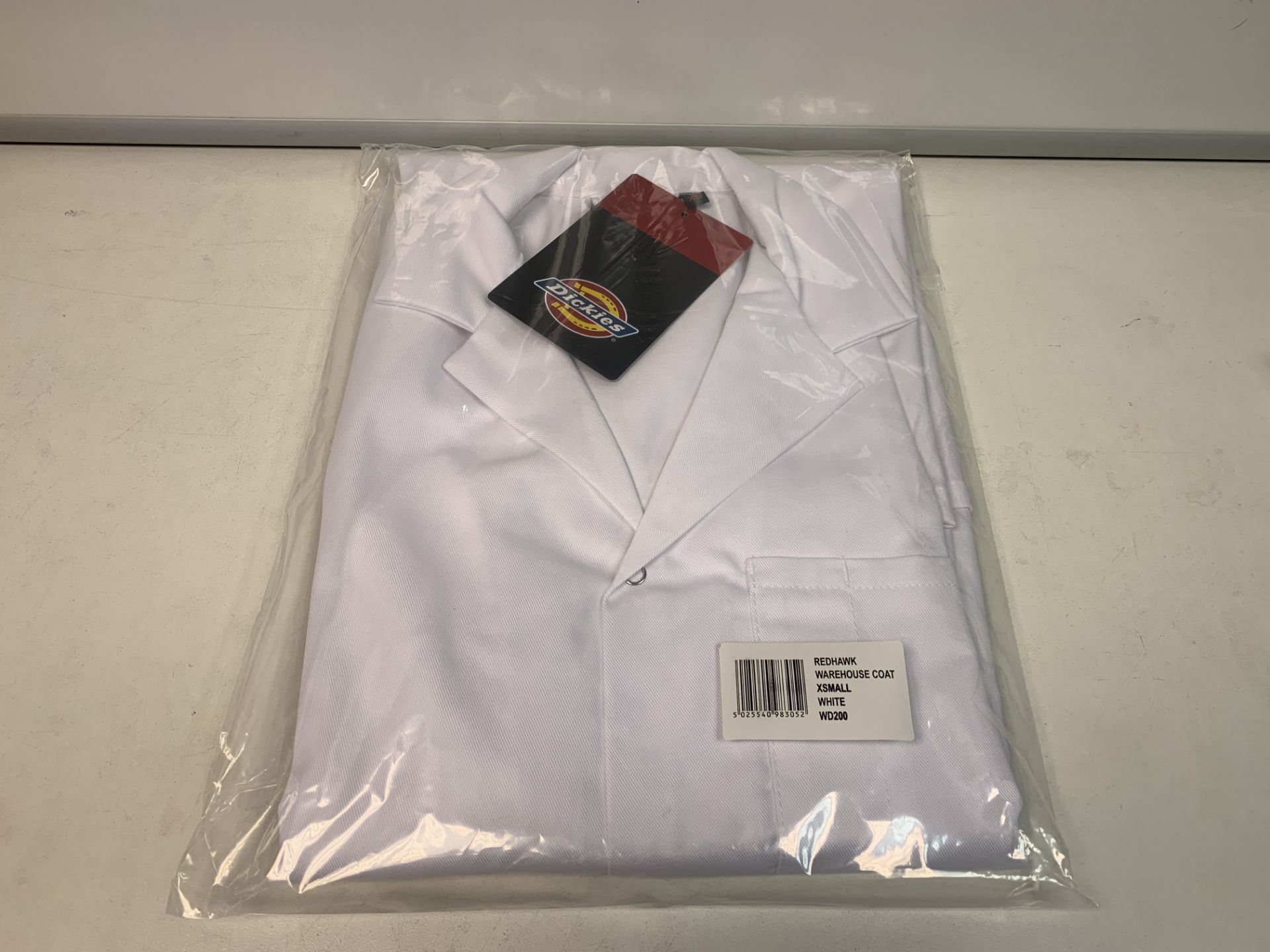 10 X BRAND NEW DICKIES REDHAWK WAREHOUSE COATS WHITE SIZE XS RRP £40 EACH FR