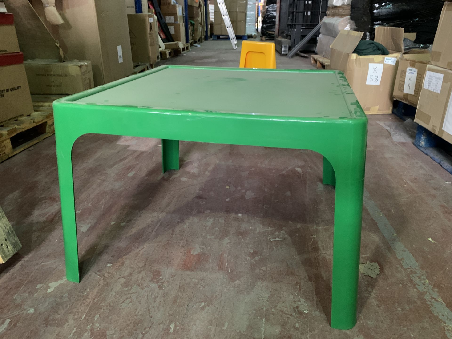 6 X BRAND NEW CHILDRENS TABLES GREEN R19