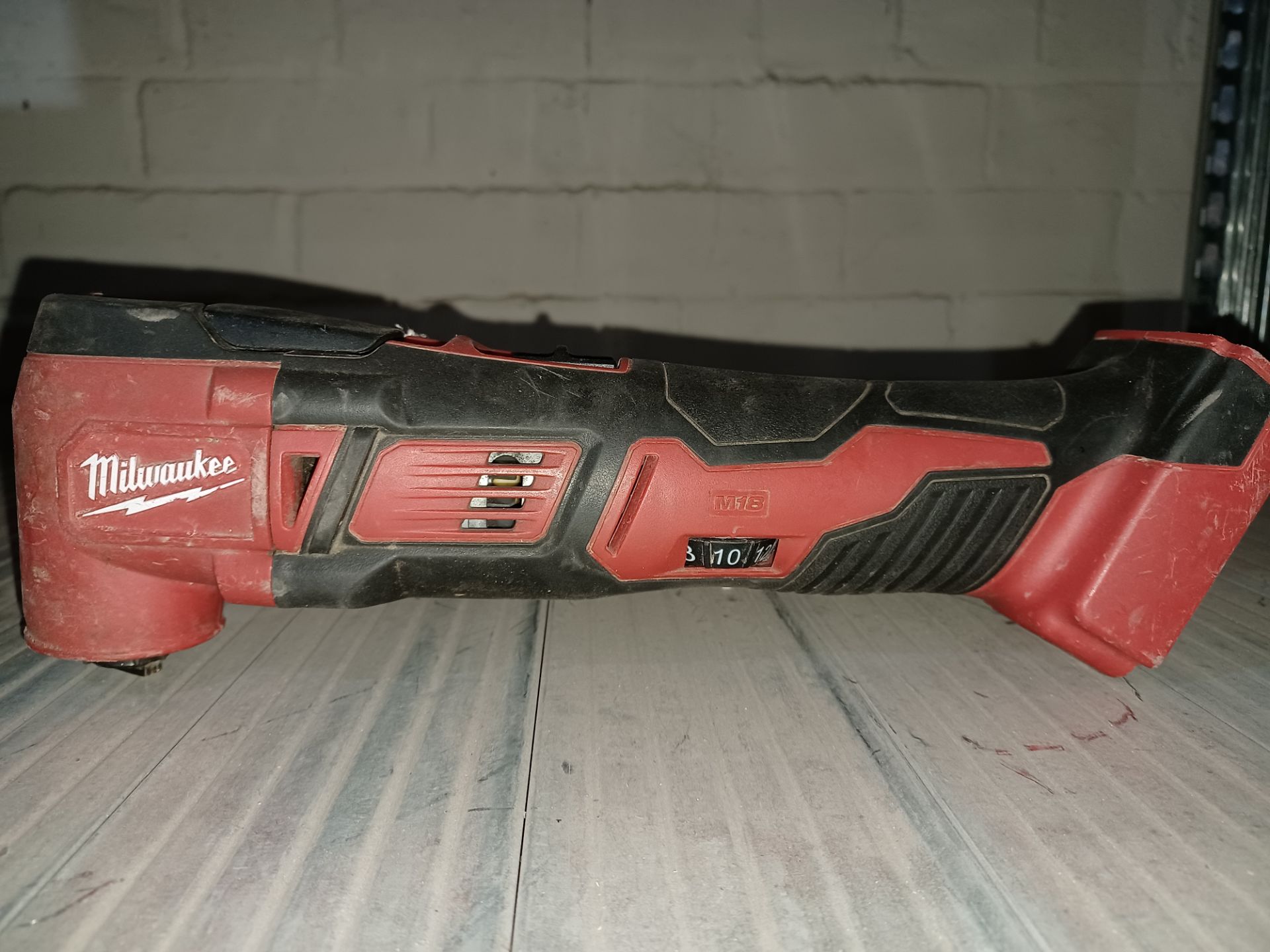 MILWAUKEE M18 BMT-0 18V LI-ION CORDLESS MULTI-TOOL (UNCHECKED, UNTESTED) PCK