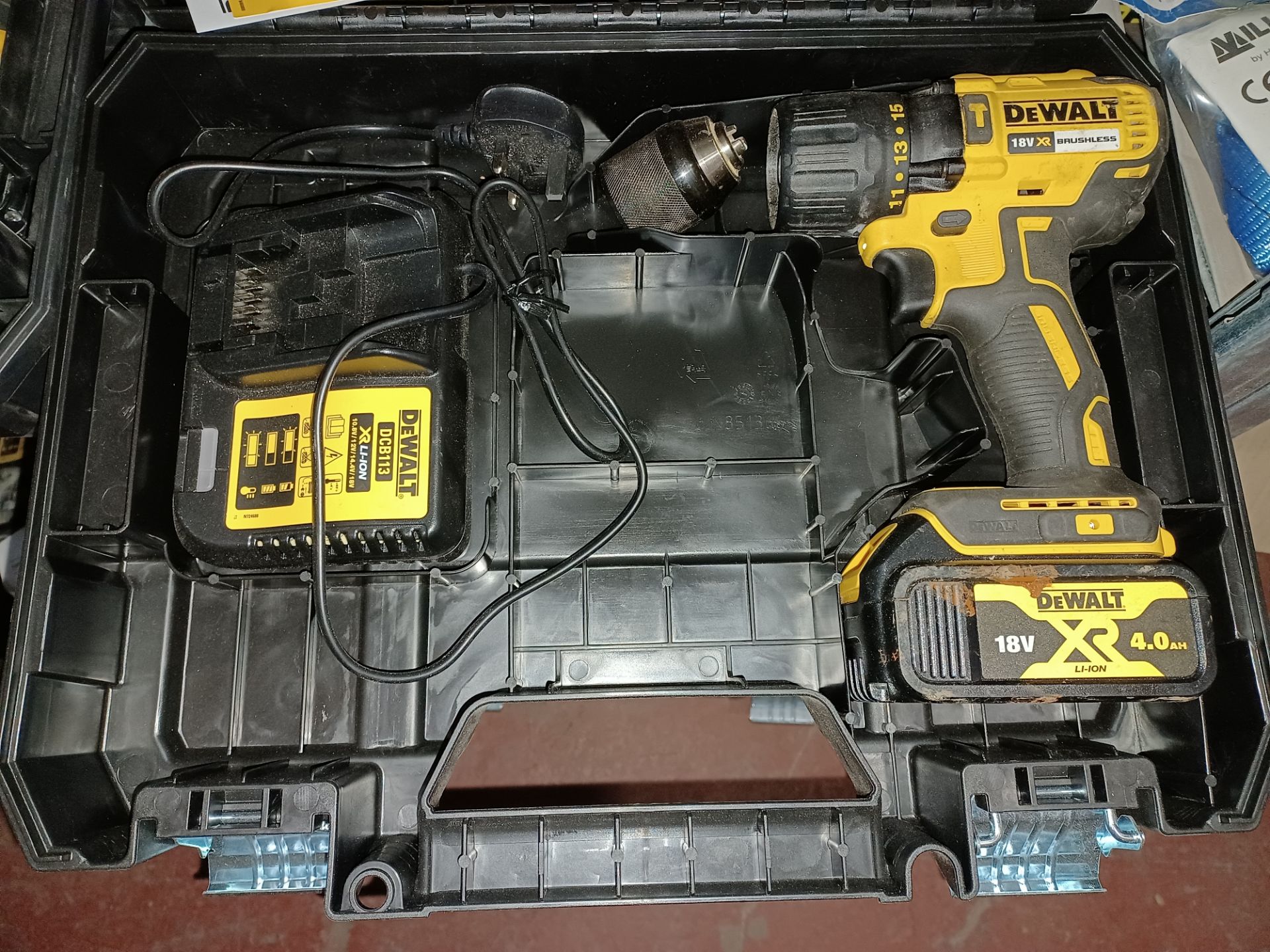 DEWALT DCD778M2T-SFGB 18V 4.0AH LI-ION XR BRUSHLESS CORDLESS COMBI DRILL COMES WITH COMES WITH 1