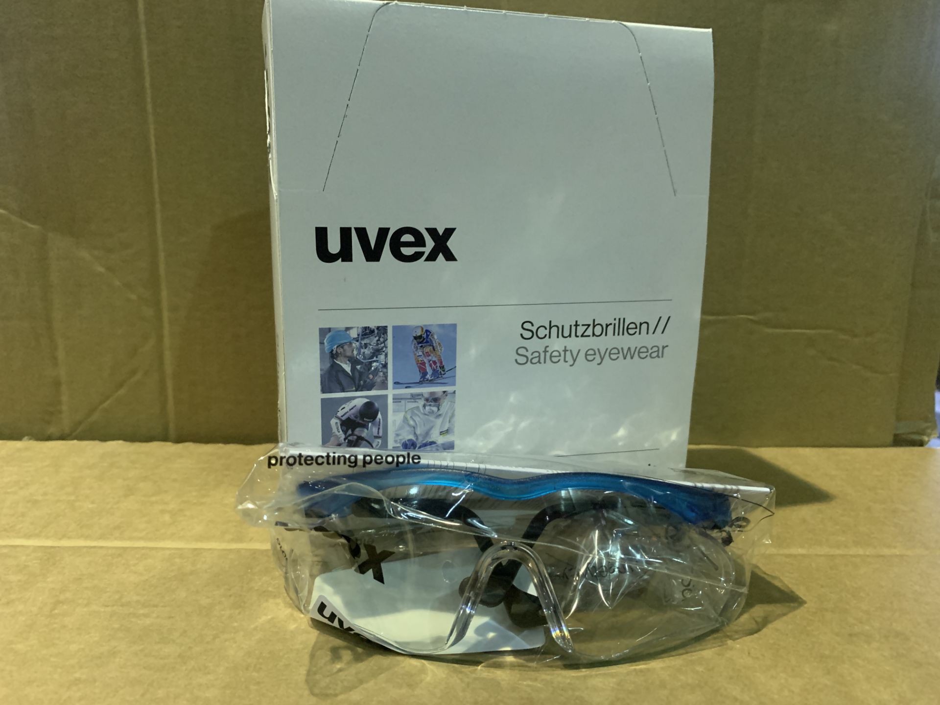 30 X BRAND NEW UVEX SKYBRITE SX2 SAFETY EYEWEAR IN 6 BOXES RRP £70 PER BOX R18