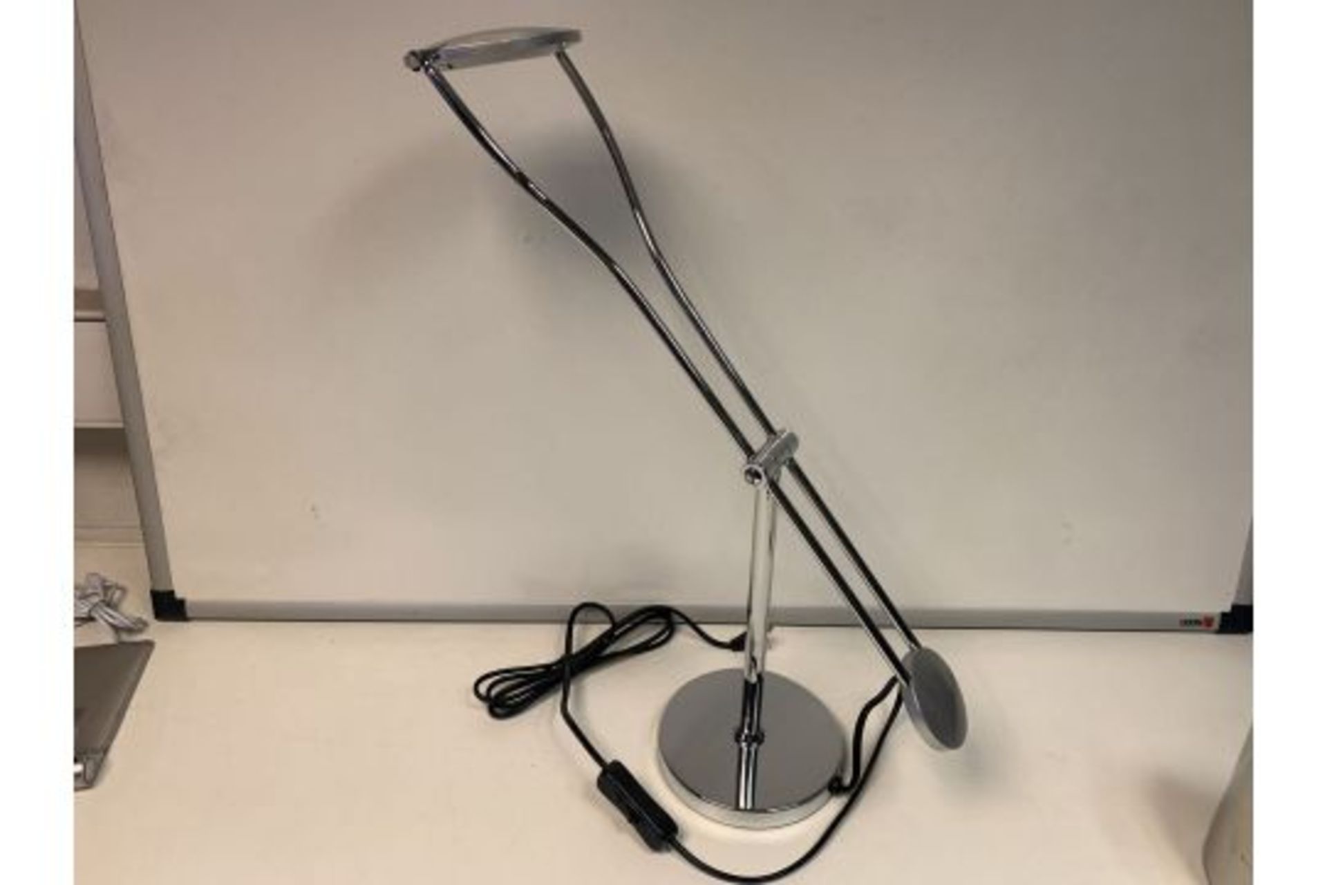 8 X BRAND NEW LED TABLE LAMPS WITH ADJUSTABLE ARM R9