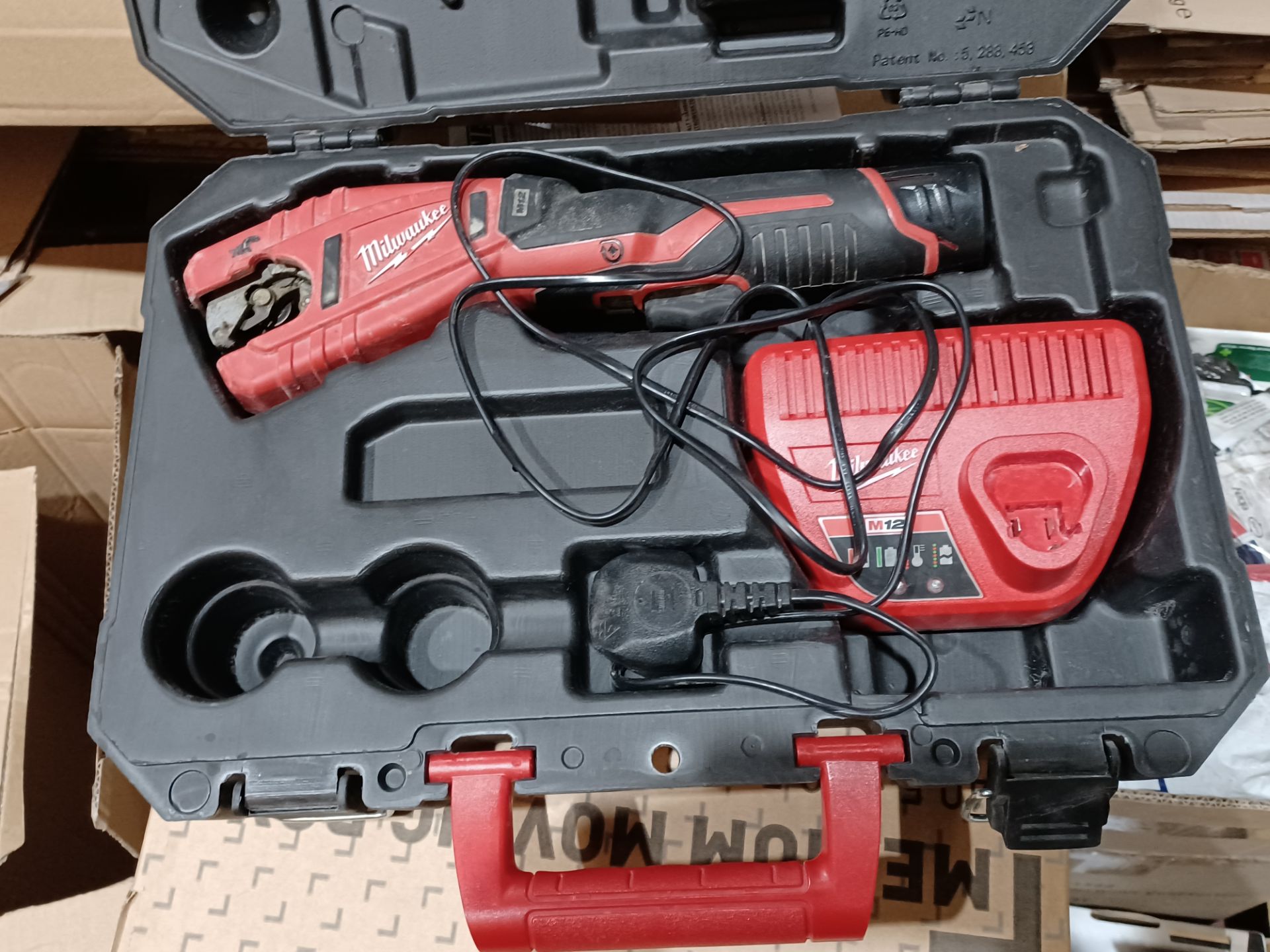 MILWAUKEE C12PC-201C 12V 2.0AH LI-ION REDLITHIUM CORDLESS PIPE CUTTER WITH BATTERY CHARGER AND CARRY