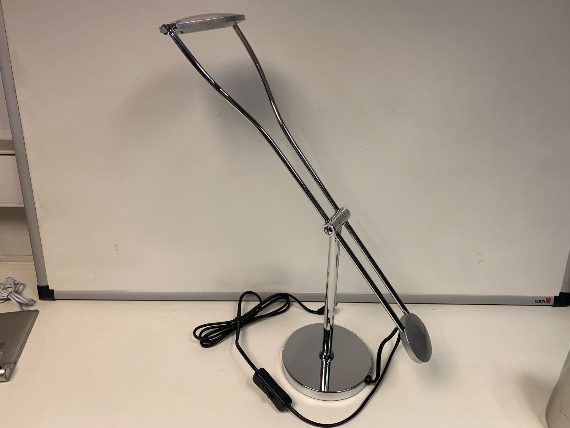 8 X BRAND NEW LED TABLE LAMPS WITH ADJUSTABLE ARM R9