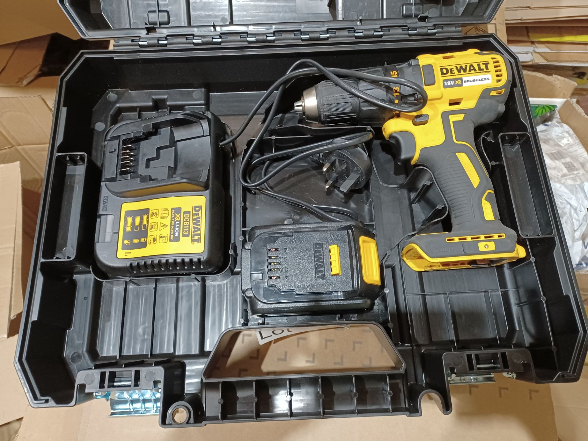 DEWALT DCD778M2T-SFGB 18V 4.0AH LI-ION XR BRUSHLESS CORDLESS COMBI DRILL COMES WITH BATTERY