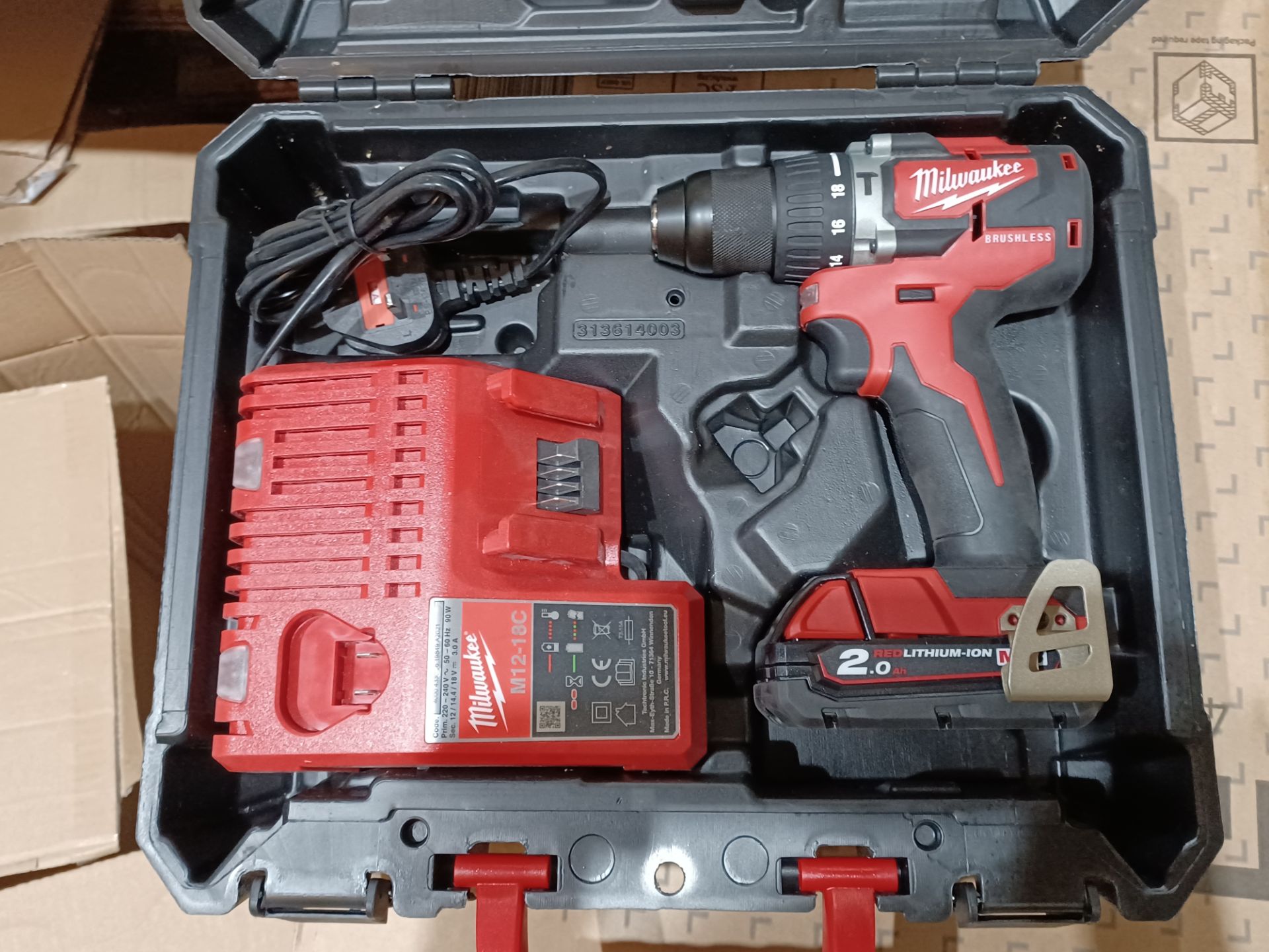 MILWAUKEE M18 CBLPD-402C 18V 2.0AH LI-ION REDLITHIUM BRUSHLESS CORDLESS COMBI DRILL WITH BATTERY