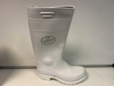 17 X BRAND NEW SAFE MASTER WHITE WORK WELLINGTON BOOTS (SIZES MAY VARY)