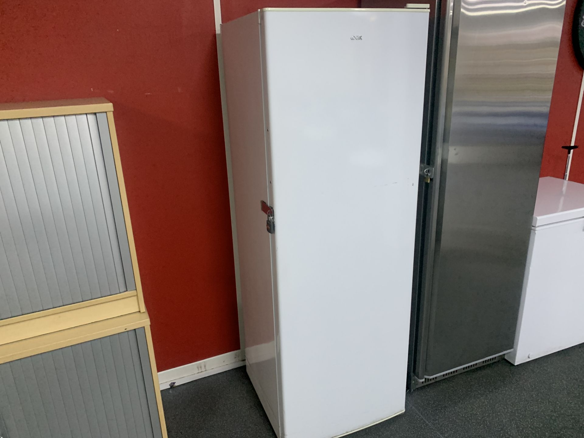 LOGIK LARGE FRIDGE 1700H X 550D X 600W