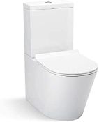 New Lyon II Close Coupled Toilet & Cistern Inc Luxury Soft Close Slim Seat. RRP £599.99.Lyon Is A