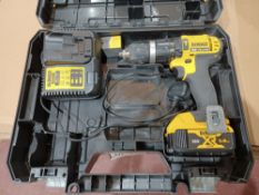 DEWALT DCD785P2T-SFGB 18V 5.0AH LI-ION XR CORDLESS COMBI-HAMMER DRILL COMES WITH BATTERY, CHARGER