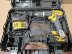 DEWALT DCD785P2T-SFGB 18V 5.0AH LI-ION XR CORDLESS COMBI-HAMMER DRILL COMES WITH BATTERY, CHARGER