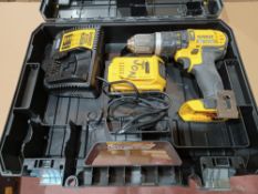 DEWALT DCD785P2T-SFGB 18V 5.0AH LI-ION XR CORDLESS COMBI-HAMMER DRILL COMES WITH BATTERY, CHARGER