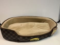 5 X NEW PACKAGED CLEO OXFORD LUXURY PET BEDS - MEDIUM - SAGE & GOLD (S1)