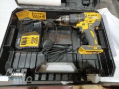 DEWALT DCD778M2T-SFGB 18V 4.0AH LI-ION XR BRUSHLESS CORDLESS COMBI DRILL WITH CHARGER AND CARRY CASE