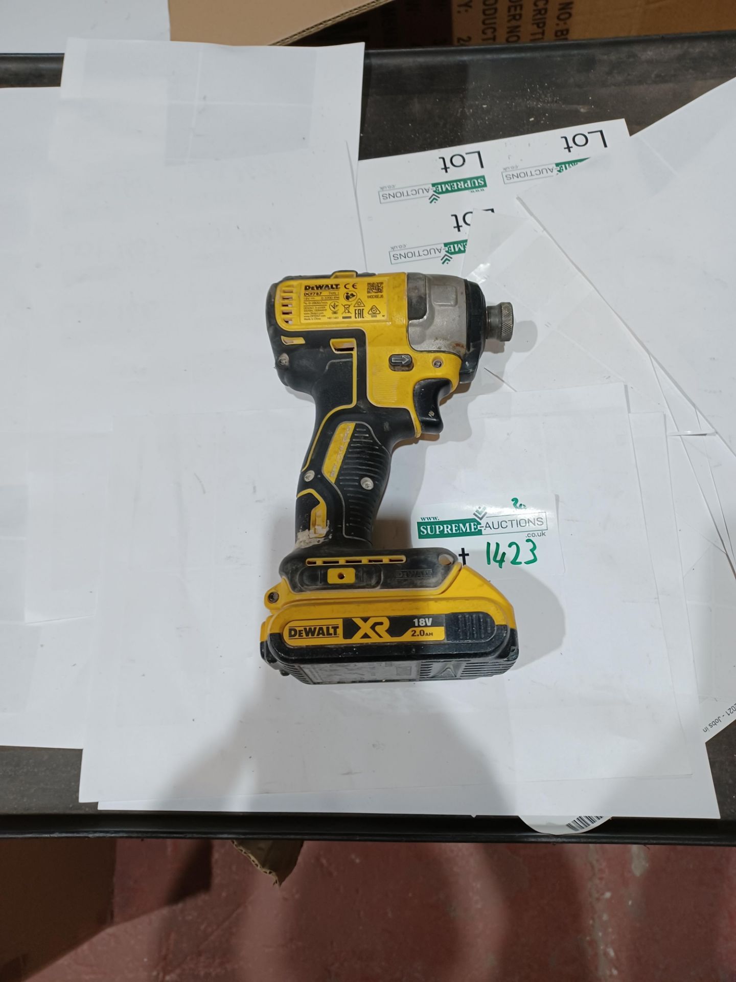 DEWALT DCF787N-XJ 18V LI-ION XR BRUSHLESS CORDLESS IMPACT DRIVER - BARE WITH BATTERY UNCHECKED/
