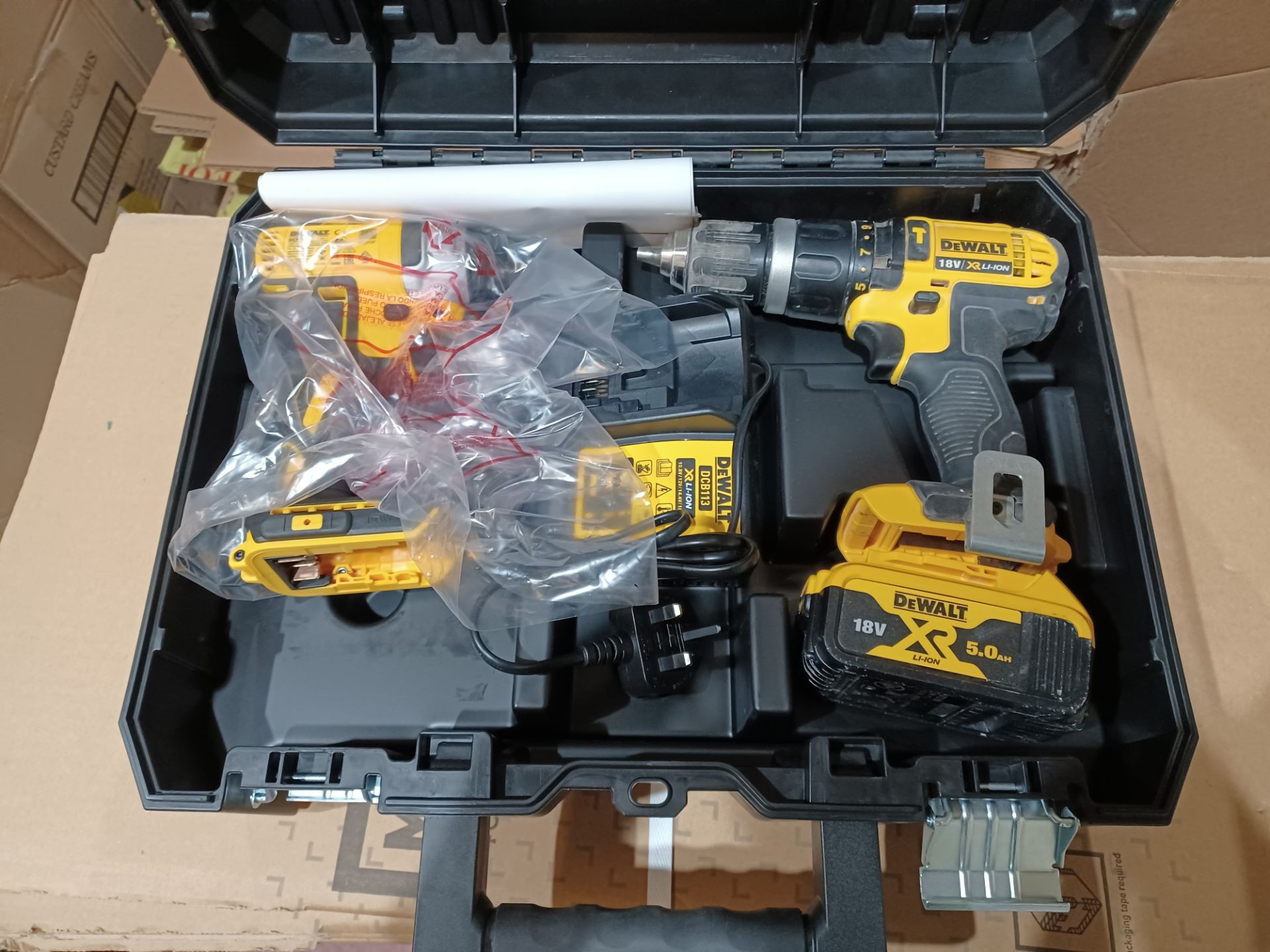 DEWALT DCK2060M2T-SFGB 18V 4.0AH LI-ION XR BRUSHLESS CORDLESS TWIN PACK COMES WITH BATTERY,