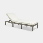 Rattan Sun Lounger with Cushion. (REF522) Relax in style... Whether you want to sunbathe, read a