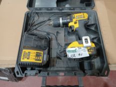 DEWALT DCD785P2T-SFGB 18V 5.0AH LI-ION XR CORDLESS COMBI-HAMMER DRILL COMES WITH BATTERY, CHARGER