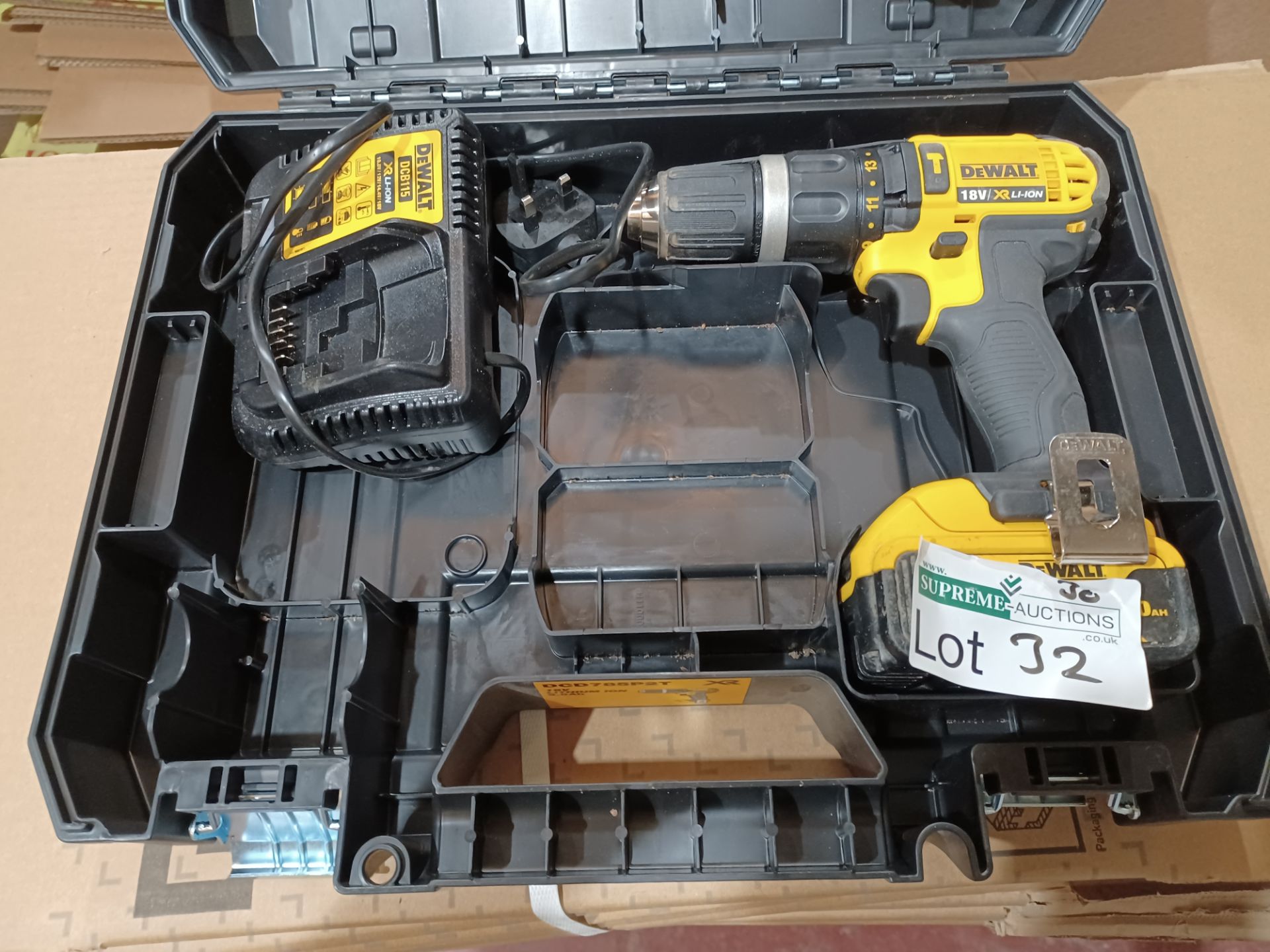 DEWALT DCD785P2T-SFGB 18V 5.0AH LI-ION XR CORDLESS COMBI-HAMMER DRILL COMES WITH BATTERY, CHARGER