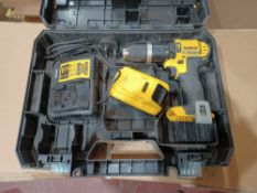 DEWALT DCD785P2T-SFGB 18V 5.0AH LI-ION XR CORDLESS COMBI-HAMMER DRILL COMES WITH BATTERY, CHARGER