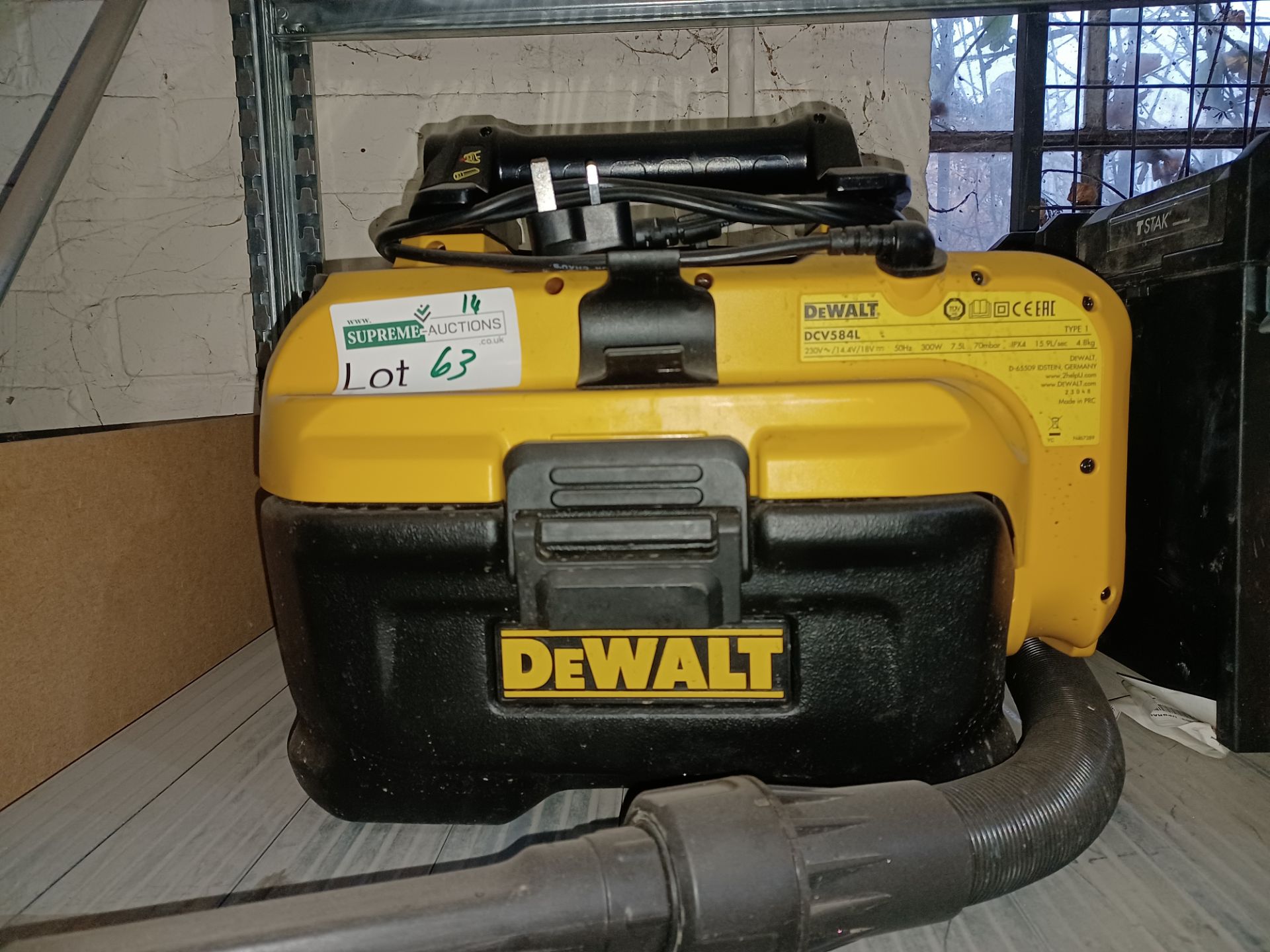 DEWALT DCV584L 54v / 18v XR FlexVolt Wet & Dry Vacuum - Bare Uni UNCHECKED/UNTESTED - BW