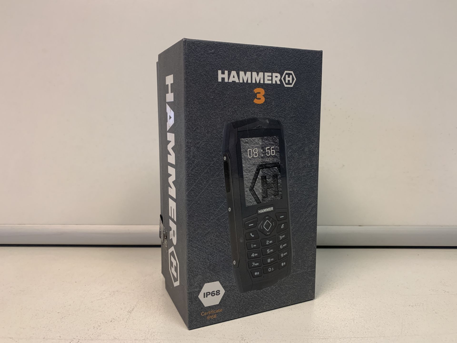 BRAND NEW HAMMER 3 IP68 MOBILE PHONE INSL