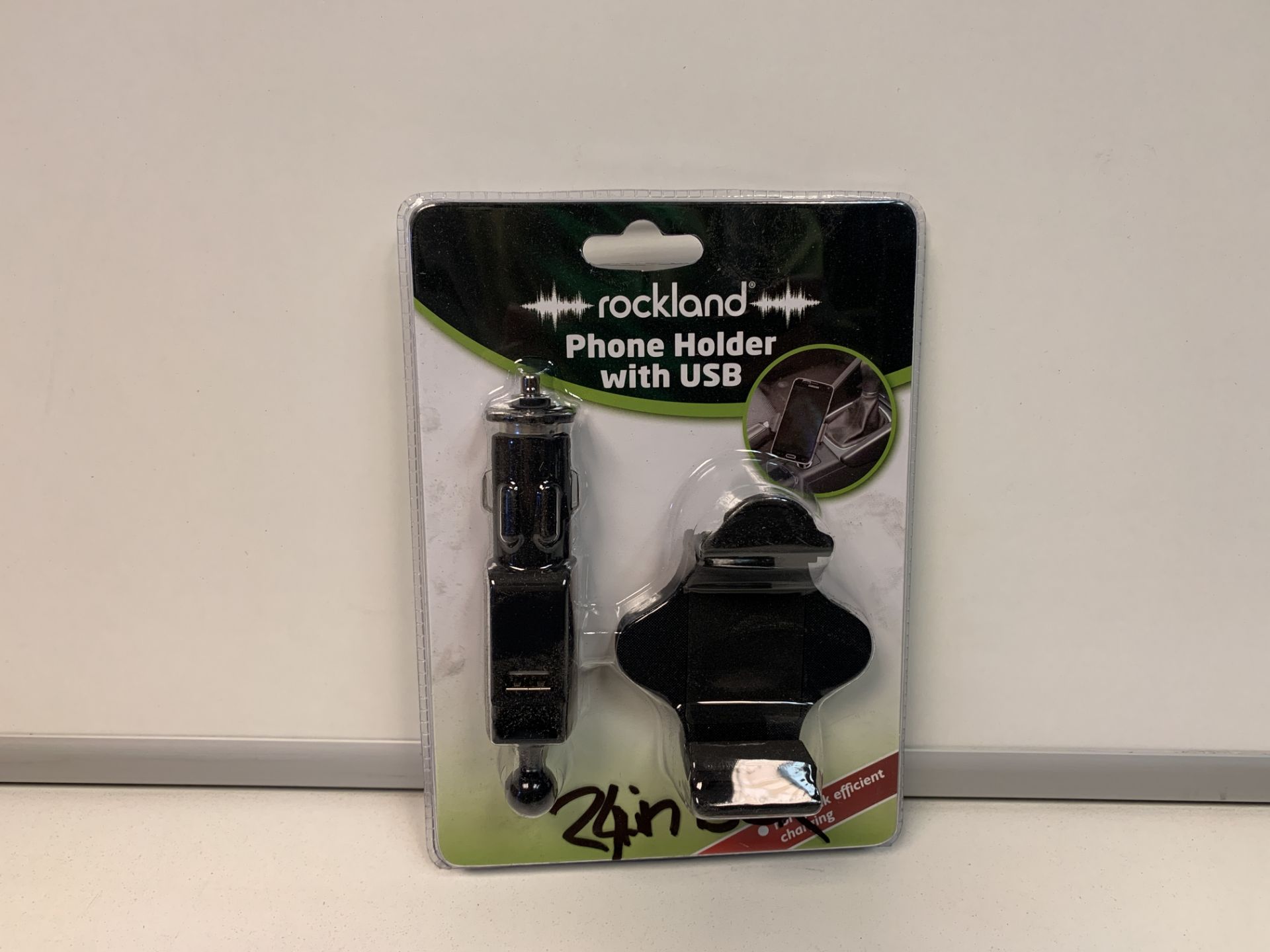 72 X NEW PACKAGED ROCKLAND PHONE HOLDER WITH USB. FOR QUICK EFFICIENT CHARGING. (ROW5)